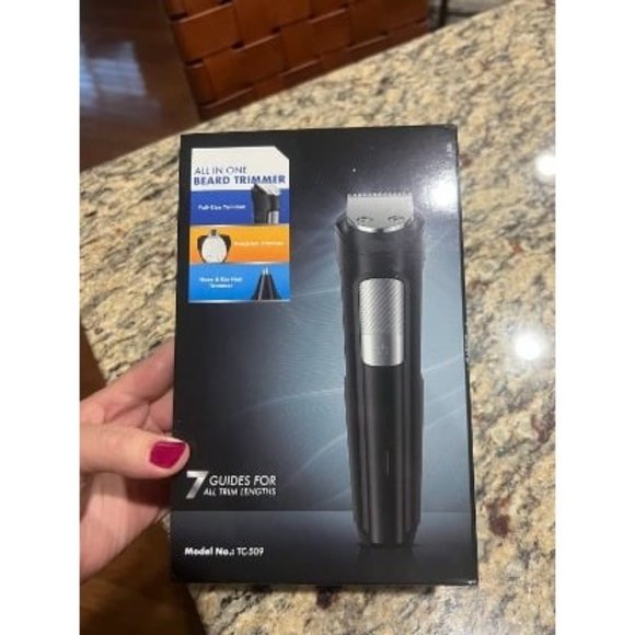 New Beard Trimmer Hair Clipper for Men, 13 Piece Men’s Grooming Kit with Cordles - Picture 1 of 3